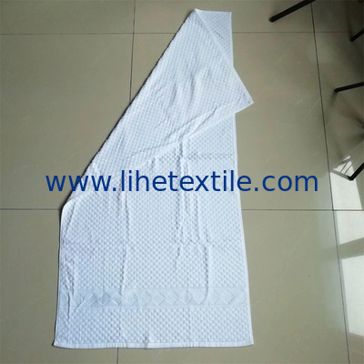 Promotional cheap price airplane double sided beach sports use yarn dyed jacquard woven beach towel cotton