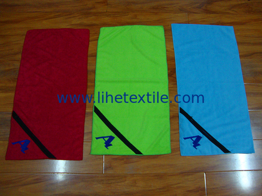 personalized gym fitness towel with zip pocket