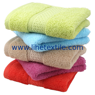 Custom Logo Embroidery 100% Cotton Bath Towels beach towel material