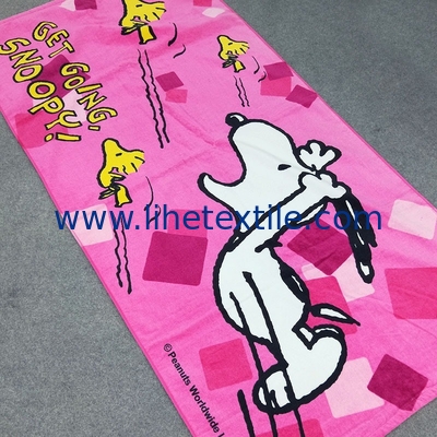 Custom cotton pink cartoon bath towel cute animation Snoopy children printed beach towel