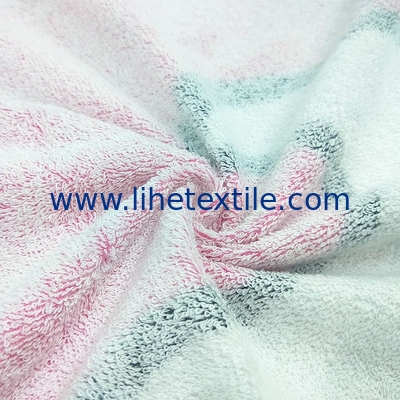 Custom cotton pink cartoon bath towel cute animation Snoopy children printed beach towel