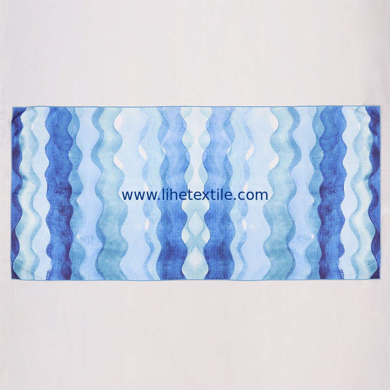 Wholesale microfiber sand free beach towel custom print blue quick dry recycled beach towel