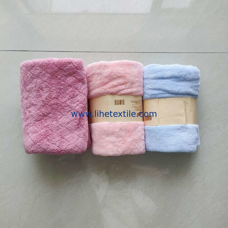 Wholesale soft 70*140cm microfiber towel gift  coral fleece bath towel